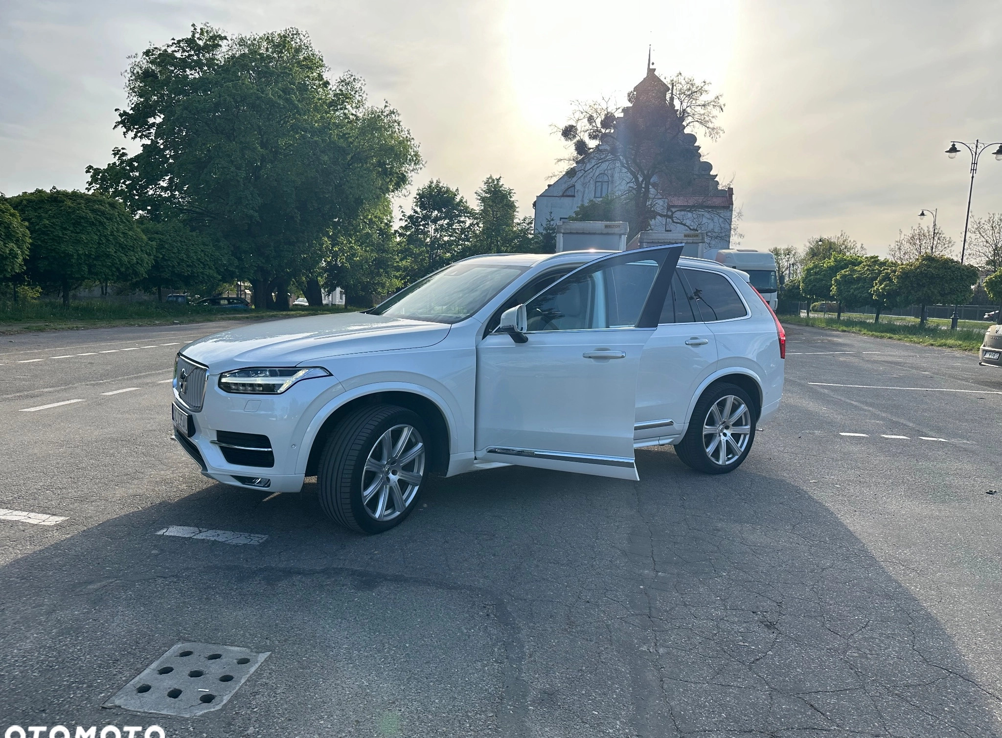 Volvo XC 90 cena 180000 przebieg: 172514, rok produkcji 2018 z Częstochowa małe 326